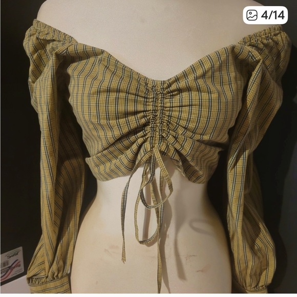 Levi's Yellow Striped Ruched Crop Blouse - Picture 4 of 14